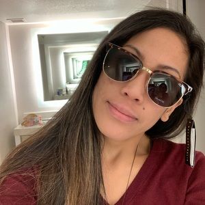 Meet your Posher, Lynn